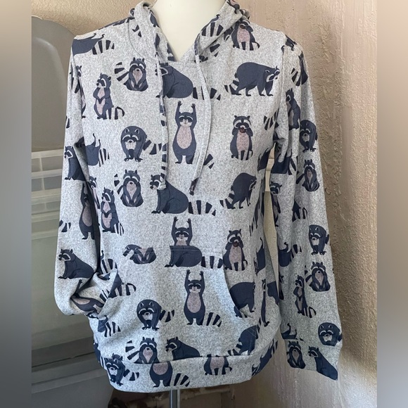 Raccoon Print Hoodie - Picture 5 of 5